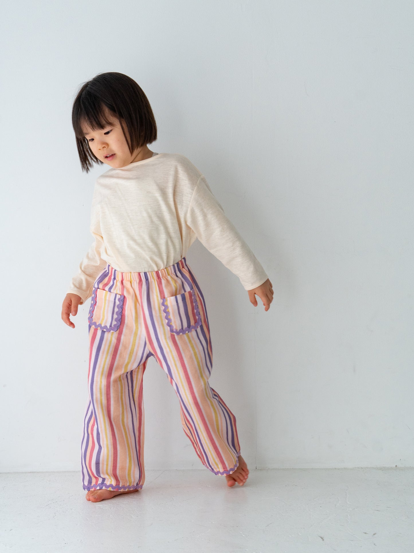 Stripe pocket pants (RRP: 208 RMB)