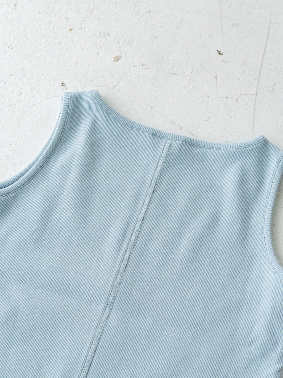Ribbed sleeveless  (RRP: 169 RMB)