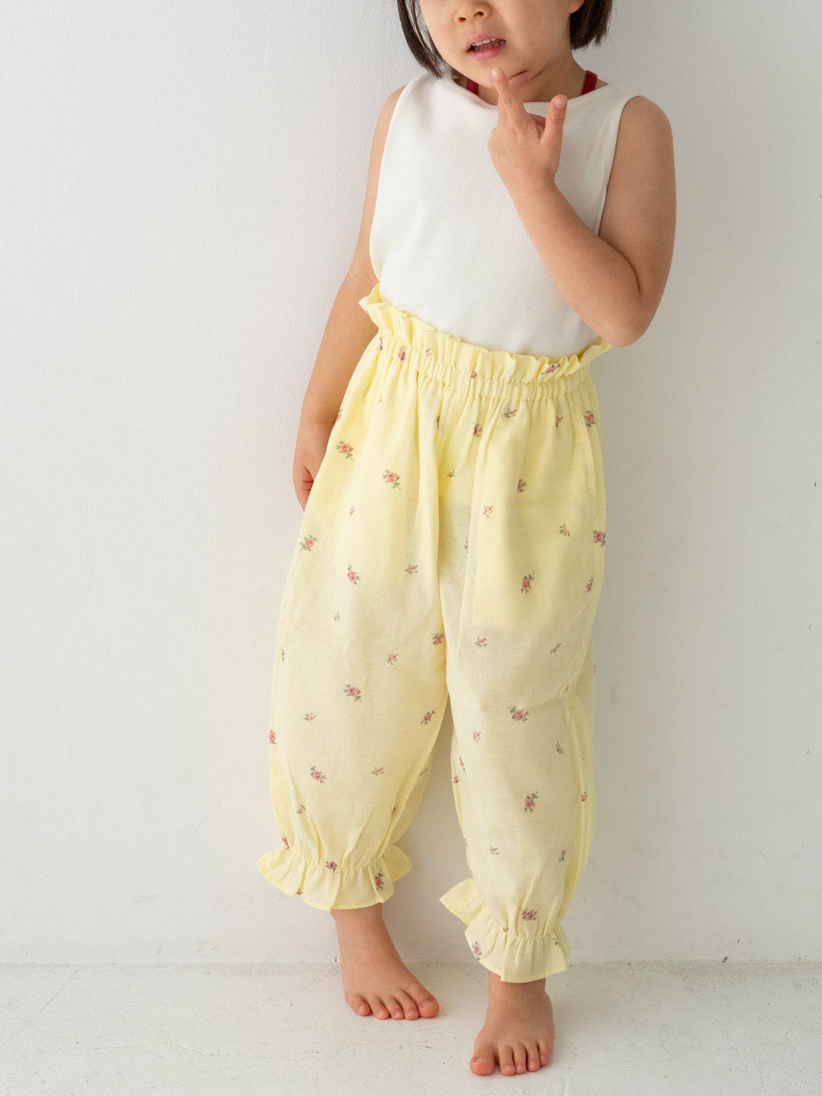 Ribbed sleeveless  (RRP: 169 RMB)