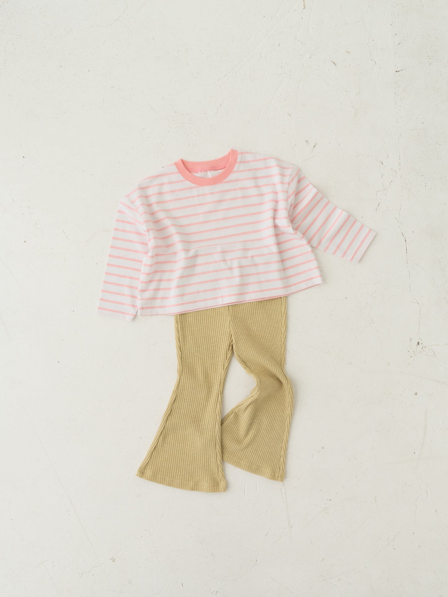 Ribbed flare pants (RRP: 185 RMB)