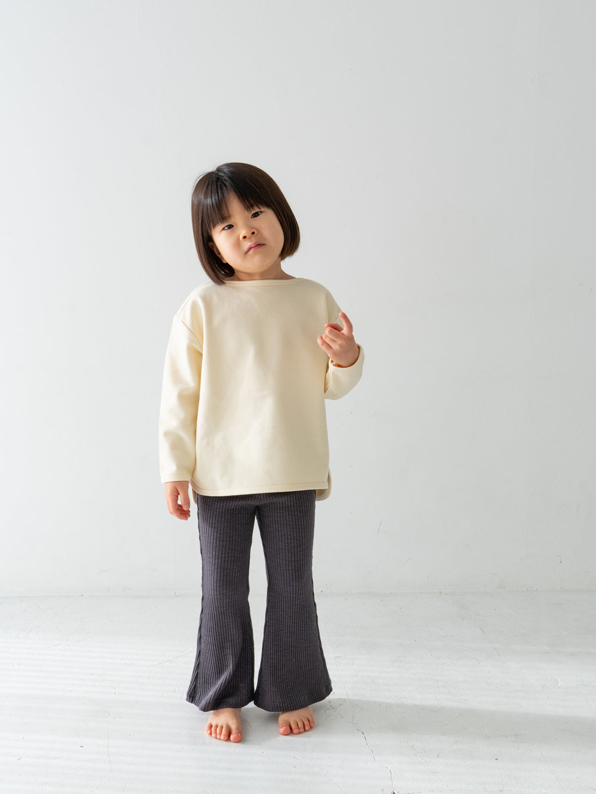 Ribbed flare pants (RRP: 185 RMB)