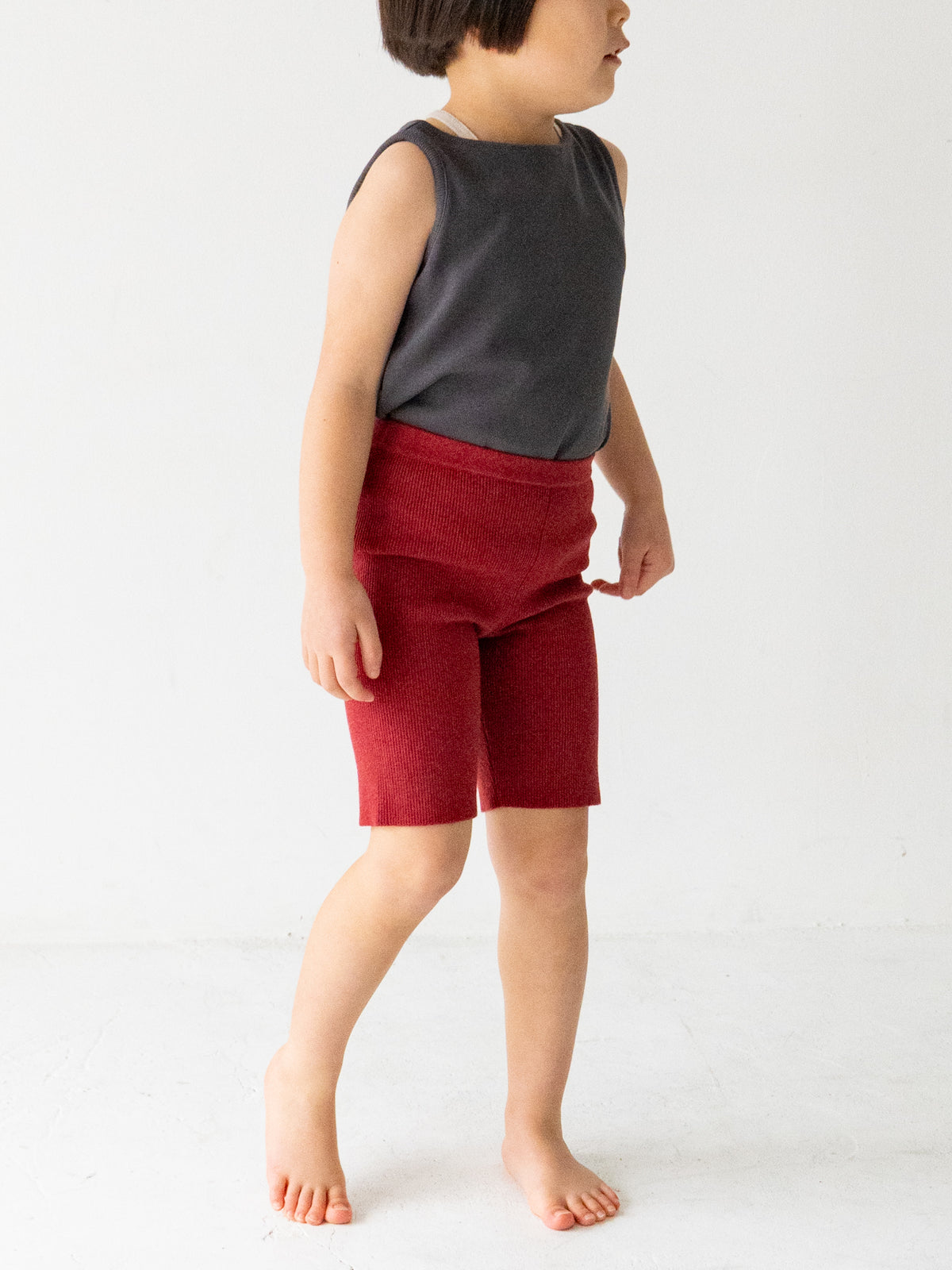 Ribbed sleeveless  (RRP: 169 RMB)