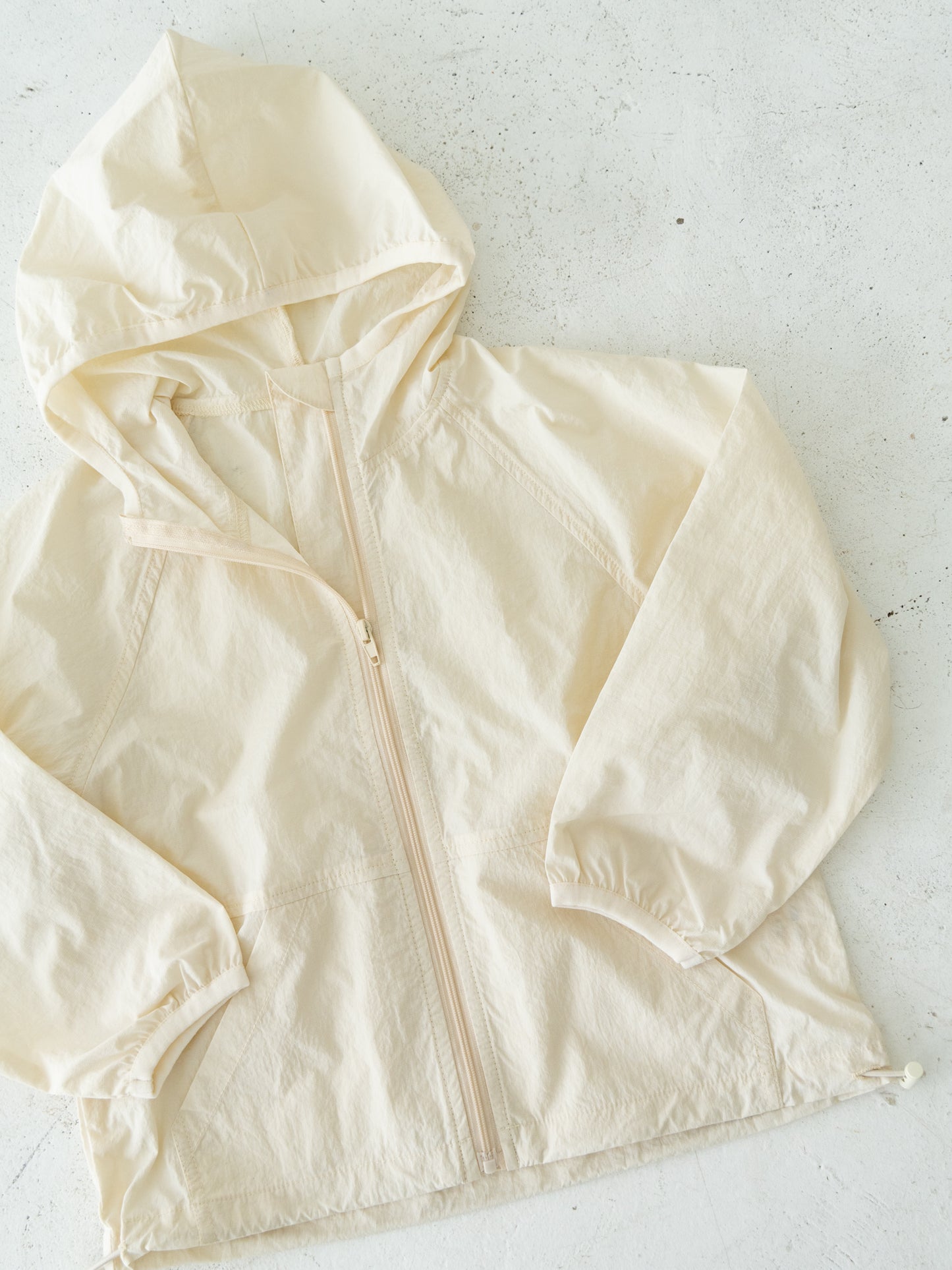 Nylon hoodie (RRP: 308 RMB)