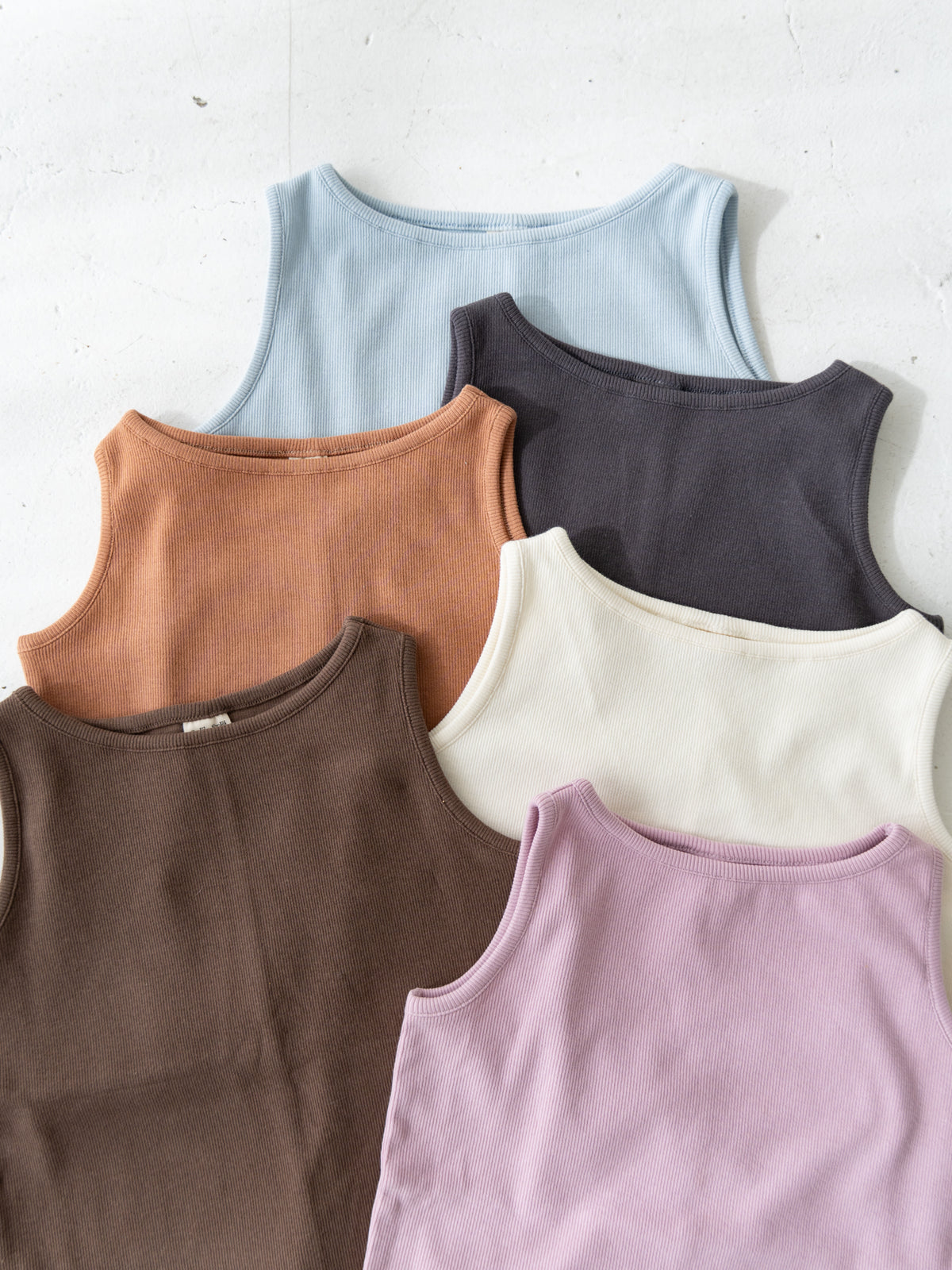 Ribbed sleeveless  (RRP: 169 RMB)